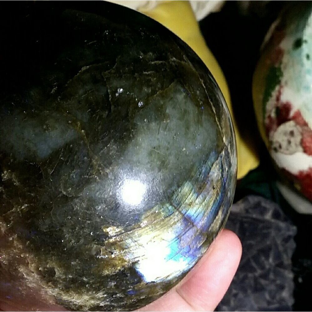 754g Labradorite Sphere (WITH STAND) - Picture 3 of 6